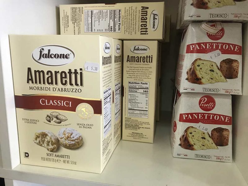 Amaretti Morbidi d'Abruzzo Classici et Panettone Piselli